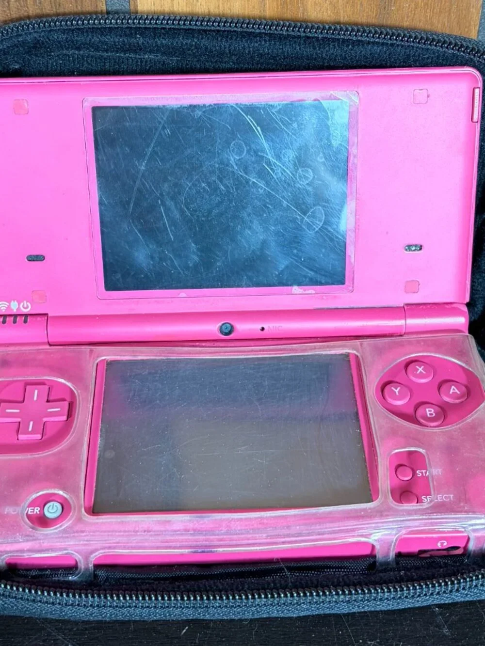 Nintendo dsi pink